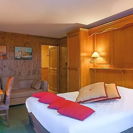 Les Balcons Village Szálloda 3*